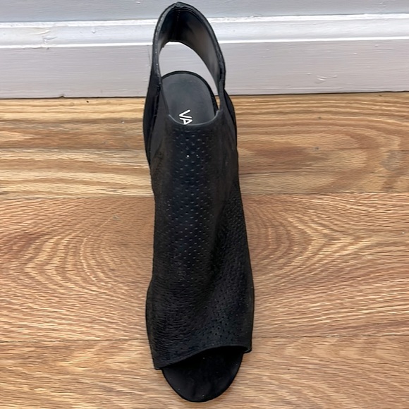 Vaneli Peep Toe Block Heels - Black - Size 9.5 - Picture 6 of 9